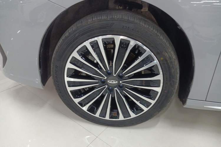 Used Chery Fengyun A8L 2025 1.5 TGDI 145 km Luxury Version
