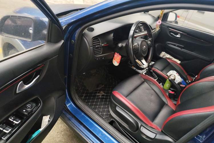 Used Kia KX Cross 2018 1.6L Automatic Dynamic Sunroof Version
