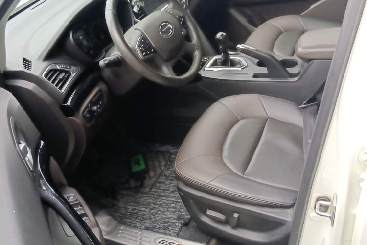 Used GAC Trumpchi GS4 2015 200T Manual Luxury Edition
