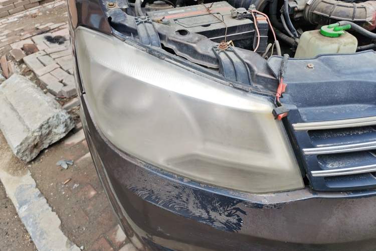 Used Dongfeng Fengon 330 2016 1.2L Manual Base Version DK12-07 Right Front Headlight