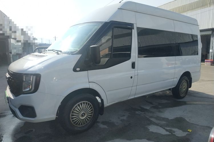 Used JMC Fushun 2022 2.0T Manual Multi-Function Passenger Vehicle Mid-Range High Roof 6-7 Seats
