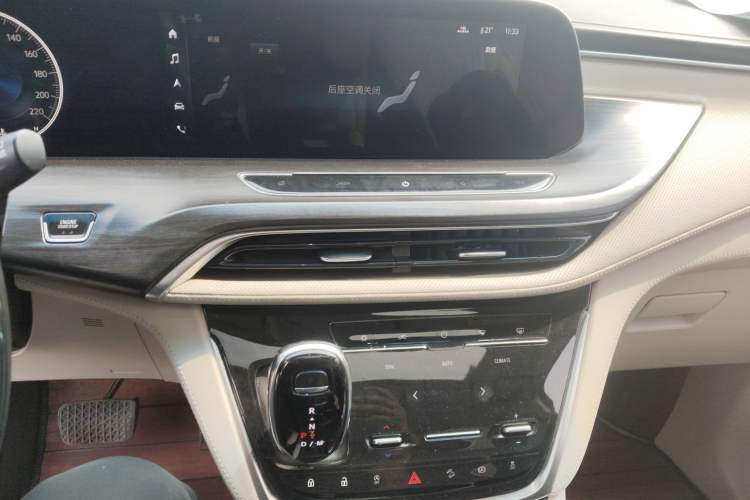 Used Buick GL8 2021 ES Landtrek 653T Comfort Edition