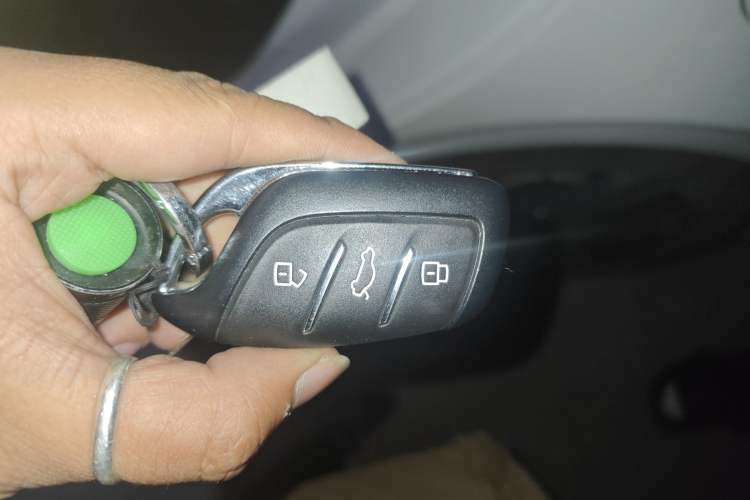 Used Roewe D7 2023 DMH 125km Excellence Edition Vehicle Key