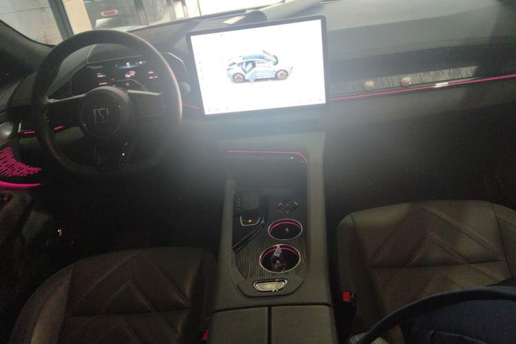 Used Zeekr 001 2023 WE Edition 100 kWh Center Console