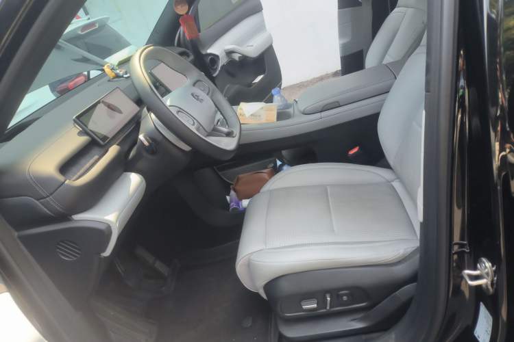 Used Nio ES6 2024 75 kWh
