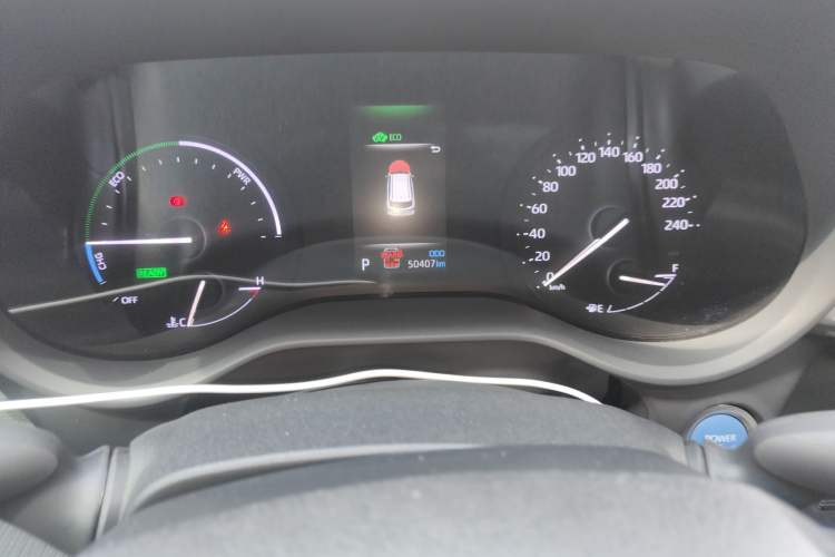 Used Toyota SIENNA 2023 2.5L Hybrid Deluxe Edition Odometer Close Up