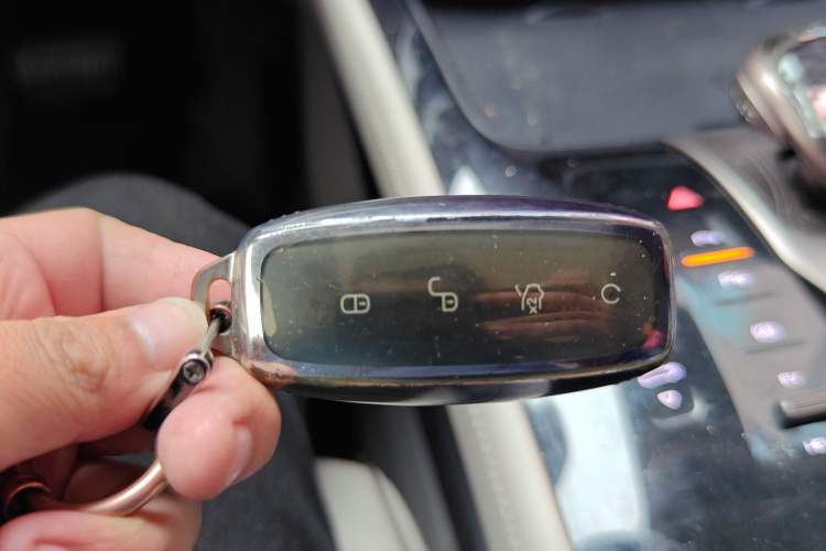 Used Denza D9 2022 DM-i 970 Four-Wheel Drive Flagship Model