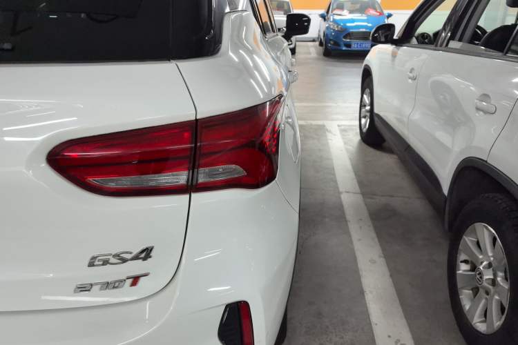 Used GAC Trumpchi GS4 2019 270T Automatic Two-Wheel Drive Luxury Smart Connectivity Model Exterior 3