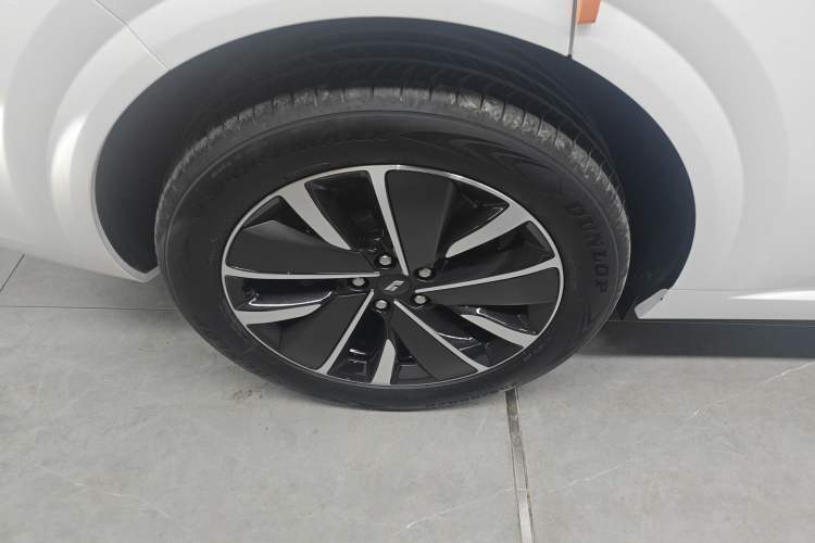 Used Li Auto L6 2025 Pro Smart Refresh Edition
