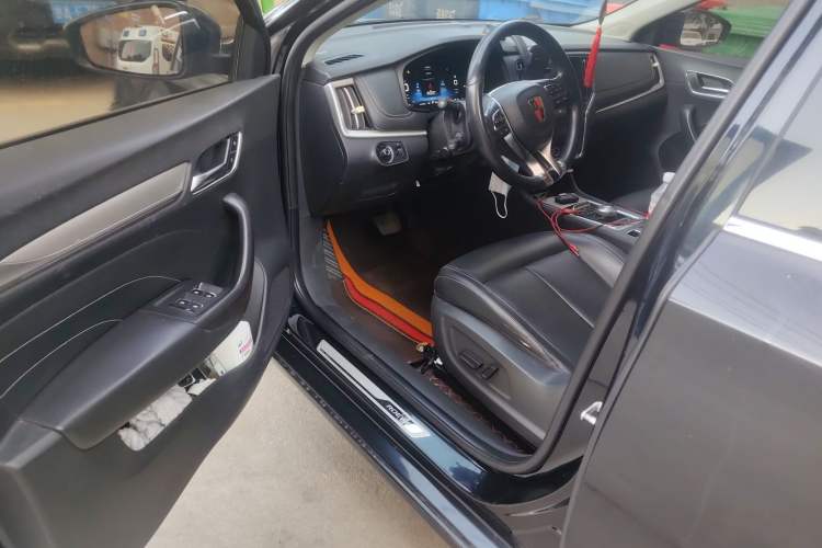 Used Roewe i6 New Energy 2017 45T Hybrid Connect & Smart Enjoyment Edition
