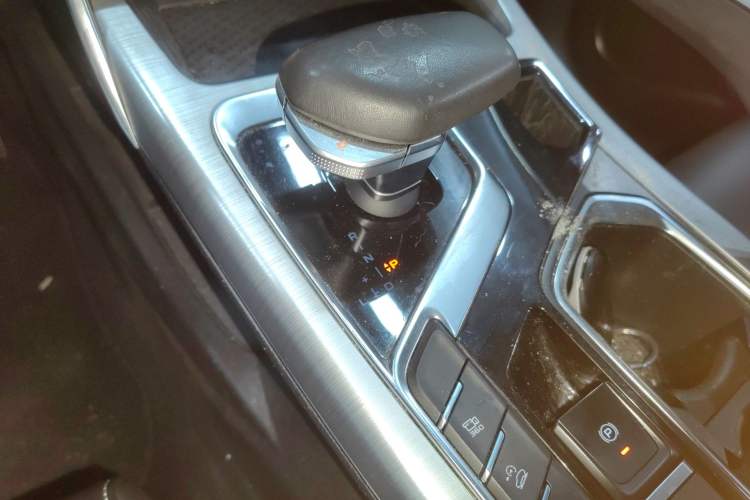 Used Geely Auto Monjaro New Energy 2021 ePro YAOXINGZHE Pure Electric Range 56 KM Gear Lever