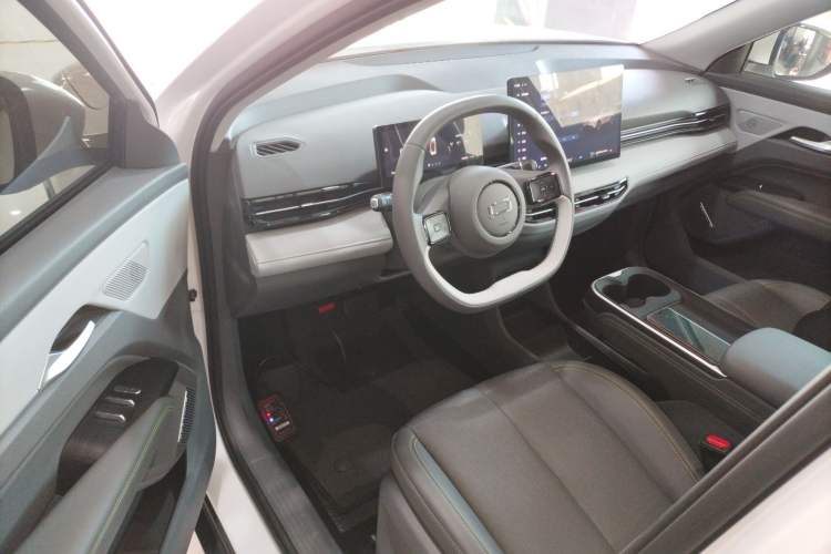 Used Bestune Yueyi 03 2025 445km Joyful Edition