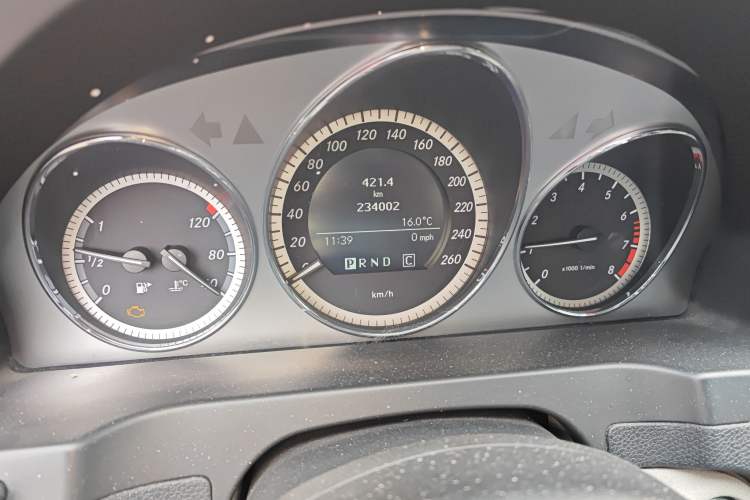 Used Mercedes-Benz C-Class 2010 C 260 Fashion Model