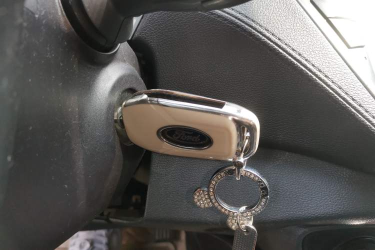 Used Ford Escort 2017 Happiness Edition 1.5L Automatic Fashion Version