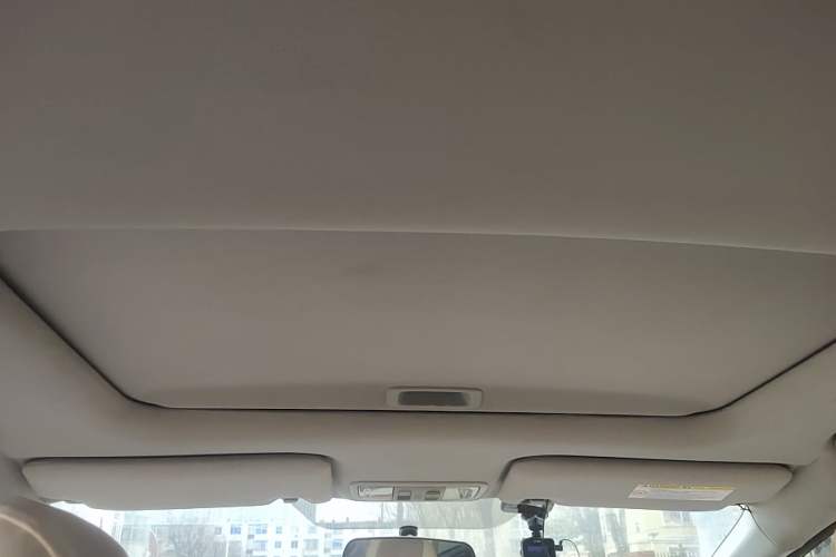 Used Honda Jade 2016 1.8L Automatic Comfort Elite Version 5 Seats Headliner