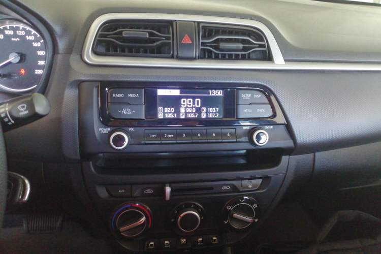 Used Hyundai Verna (older generation) 2017 1.4L Automatic YueXiang Edition China V-standard
