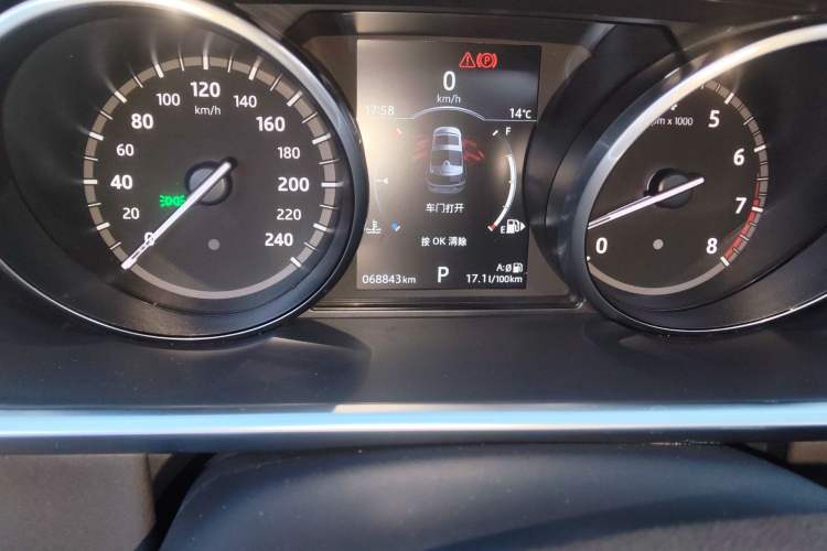 Used Land Rover Discovery 2017 3.0 SC V6 SE
