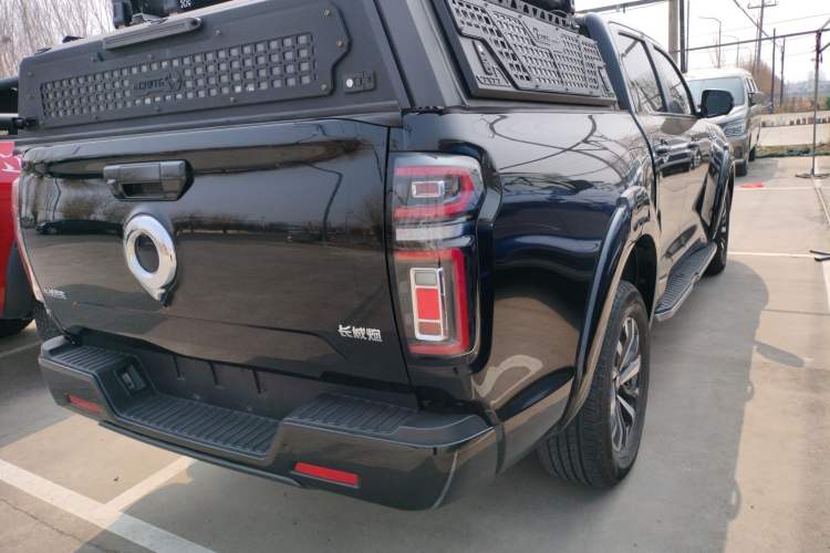 Used Great Wall Poer 2023 2.0T Passenger Version Automatic Diesel 4x4 Comfort Trim – GW4D20M
