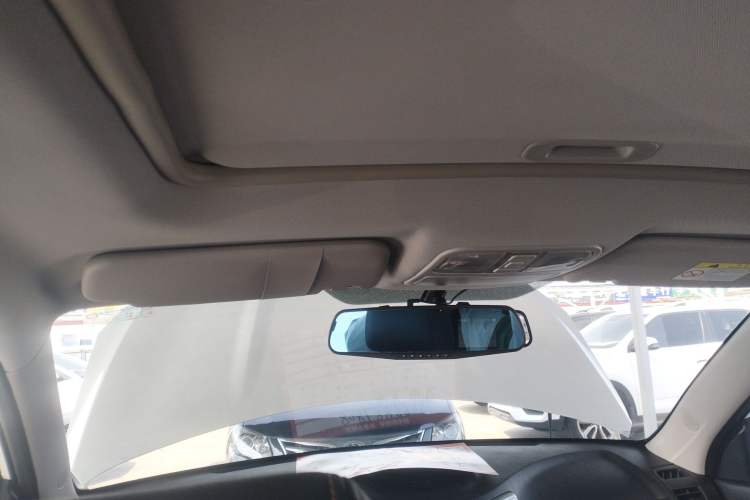 Used CHANGAN CS35 2016 1.6L Manual Luxury Model China V Standard