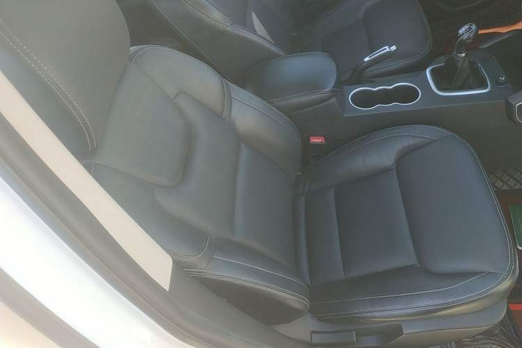 Used Geely Auto Vision X6 2016 1.8L Manual Luxury Model