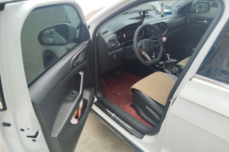 Used Volkswagen Tacqua 2020 1.5L Automatic Yue