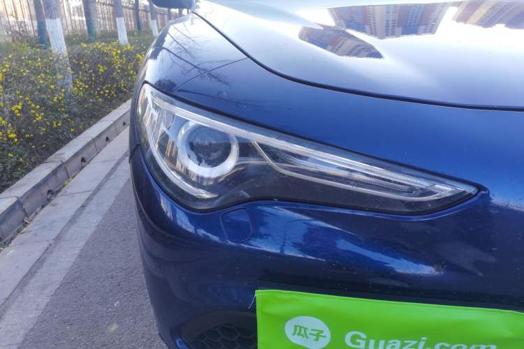 Used Alfa Romeo Stelvio 2017 2.0T 200HP Luxury Edition
