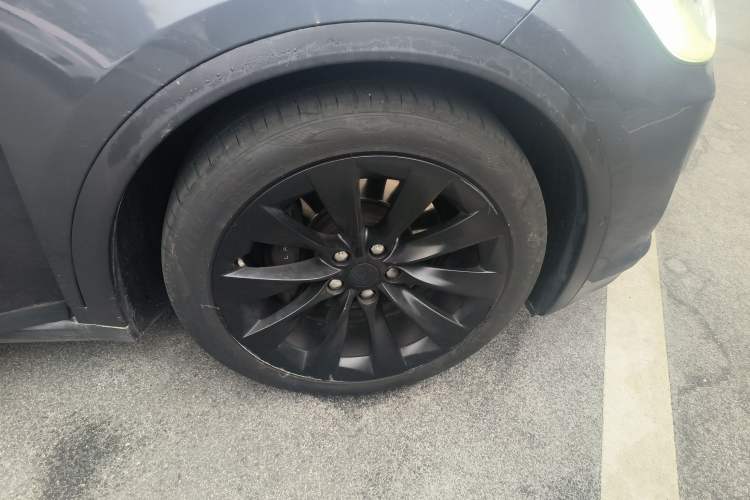 Used Tesla Model X 2019 Long-Range Version Exterior 8