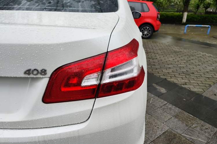 Used Peugeot 408 2014 1.8L Automatic Luxury Edition Right Rear Taillight