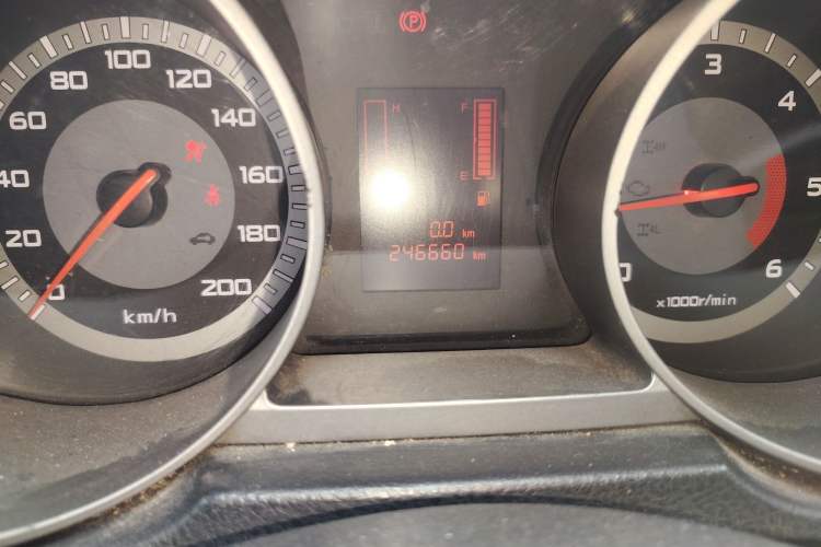 Used Land X8 2009 2.5T Diesel 4x2 Ultra-Luxury Version
