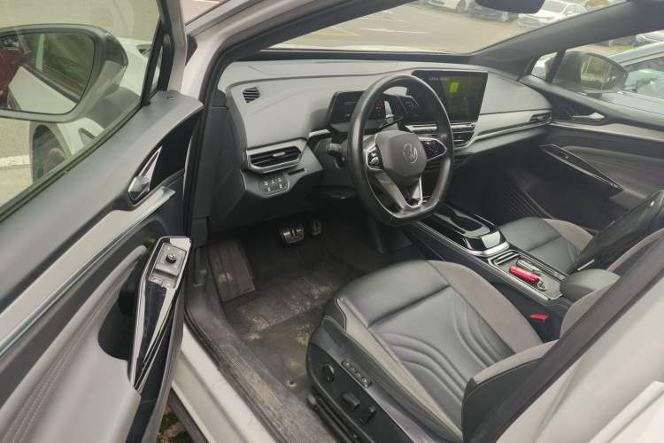 Used Volkswagen ID.4 CROZZ 2021 Long-Range PRO Two-Wheel Drive Version Driver Seat