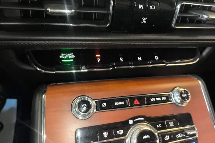 Used Lincoln Aviator 2020 3.0T V6 Four-Wheel Drive Premium Edition
