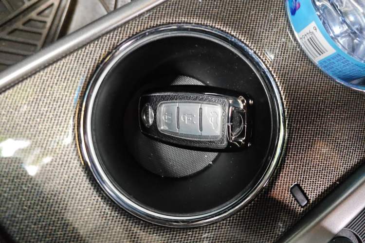 Used Nissan Teana 2014 Duke 2.5L XV Deluxe Edition Interior 1