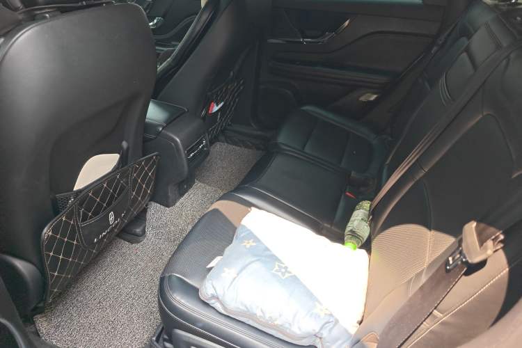 Used Lincoln Corsair 2020 2.0T Two-Wheel Drive Zunyue Edition Left Rear Seat