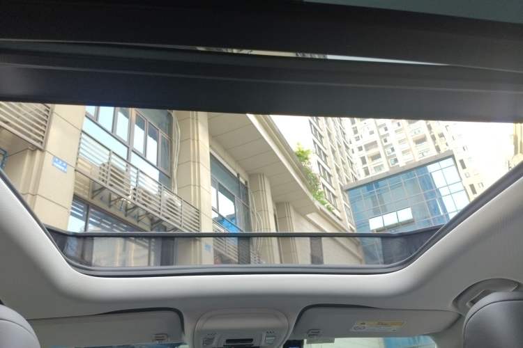 Used Buick Envision 2025 25T Entry-Grade Platinum Edition Headliner