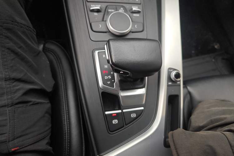 Used Audi A4L 2019 40 TFSI Ambition China VI