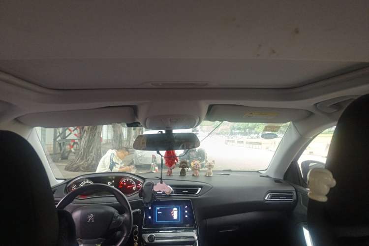 Used Peugeot 308 2018 1.6L Automatic Luxury Edition Headliner