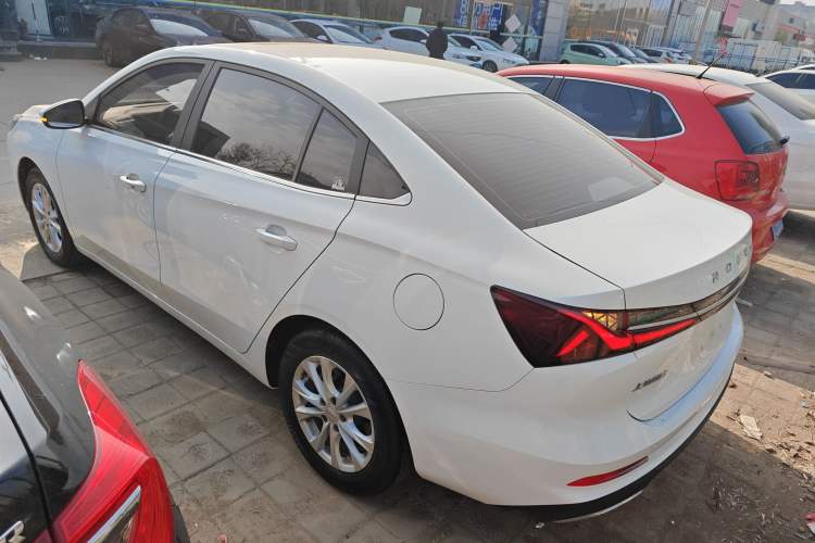 Used Roewe i5 2023 1.5L CVT Luxury Edition
