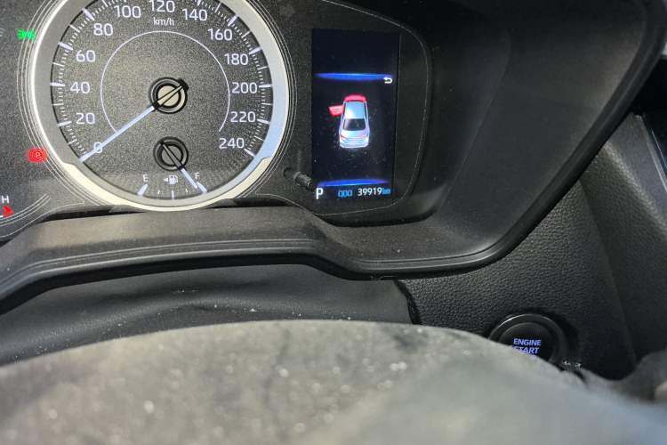 Used Toyota Corolla 2021 TNGA 1.5L CVT Elite Edition Odometer Close Up