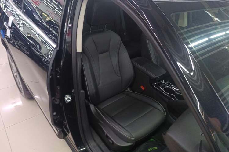 Used Buick Envision 2023 Encore Plus 652T Five-Seat Luxury Model