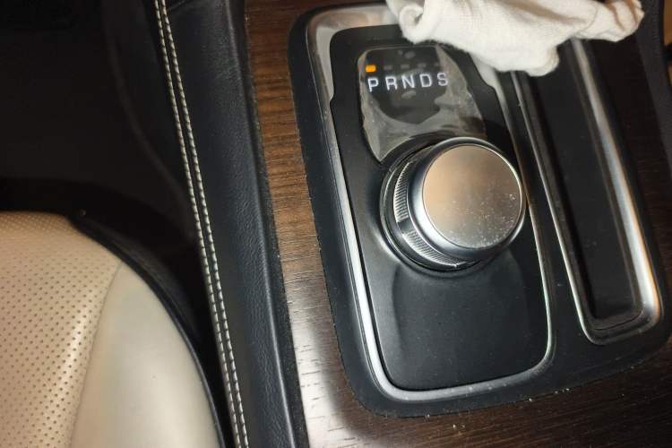 Used Chrysler 300C 2016 3.0L Supreme Edition