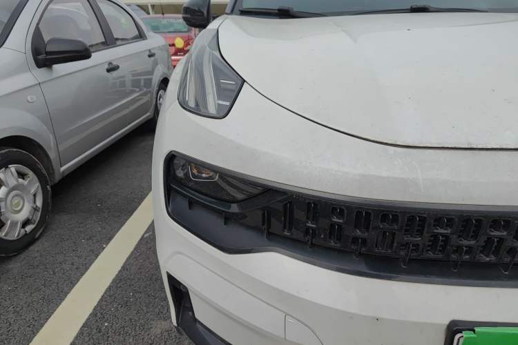 Used Lynk & Co 05 EM-P 2021 1.5TD PHEV HALO Right Front Headlight