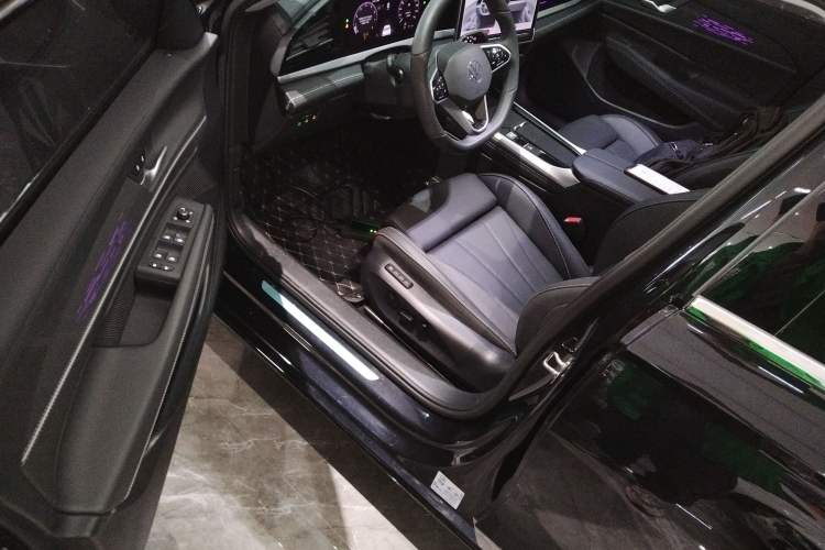 Used Volkswagen Passat 2025 Pro 380TSI Starry Dragon Edition