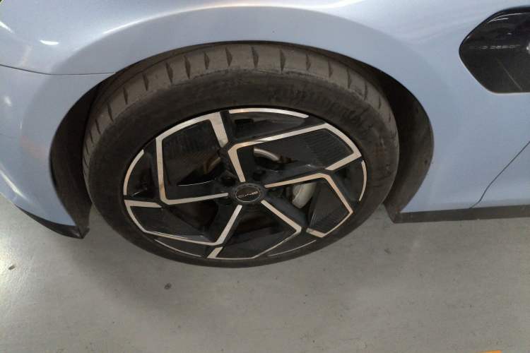 Used BYD Seal 2022 650 km All-Wheel-Drive Performance Version
