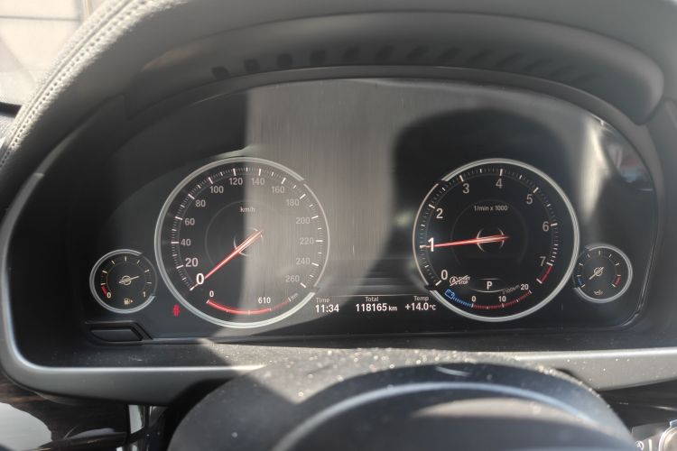 Used BMW X6 2017 xDrive35i M Sport Edition Odometer Close Up