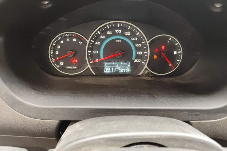 Used Wuling Rongguang V 2018 1.5L Standard Version
