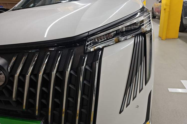 Used GAC Trumpchi M8 2024 Master Series 400T Prestige Edition