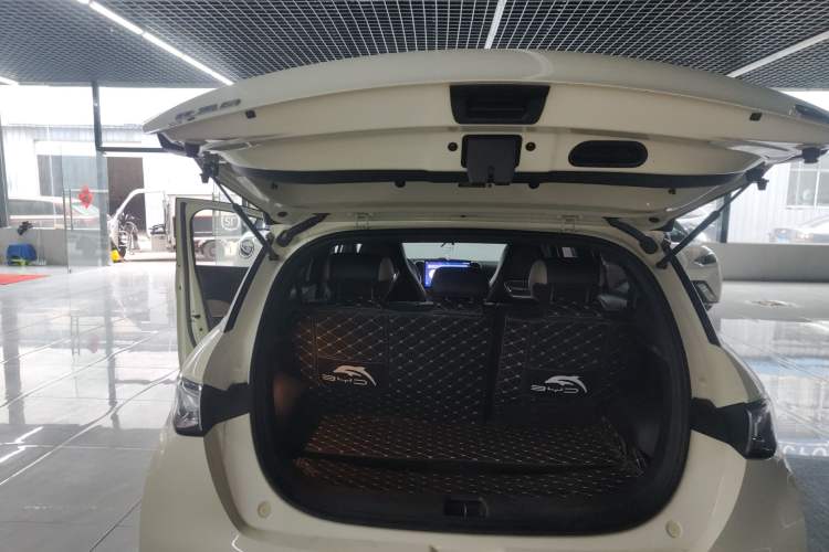 Used BYD Dolphin 2024 Honor Edition 420km Fashion Version
