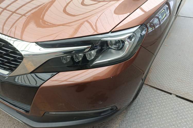 Used DS 6 2018 30THP Prestige Edition Left Front Headlight