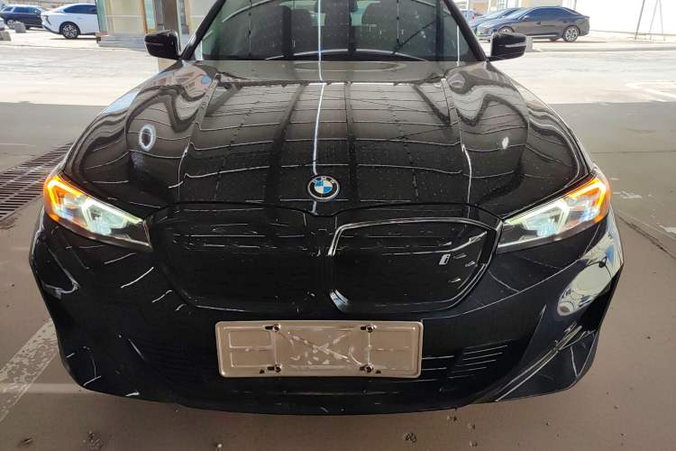 Used BMW i3 2022 eDrive 35 L
