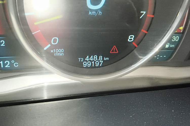 Used Volvo V60 2014 T5 Zhiya Edition